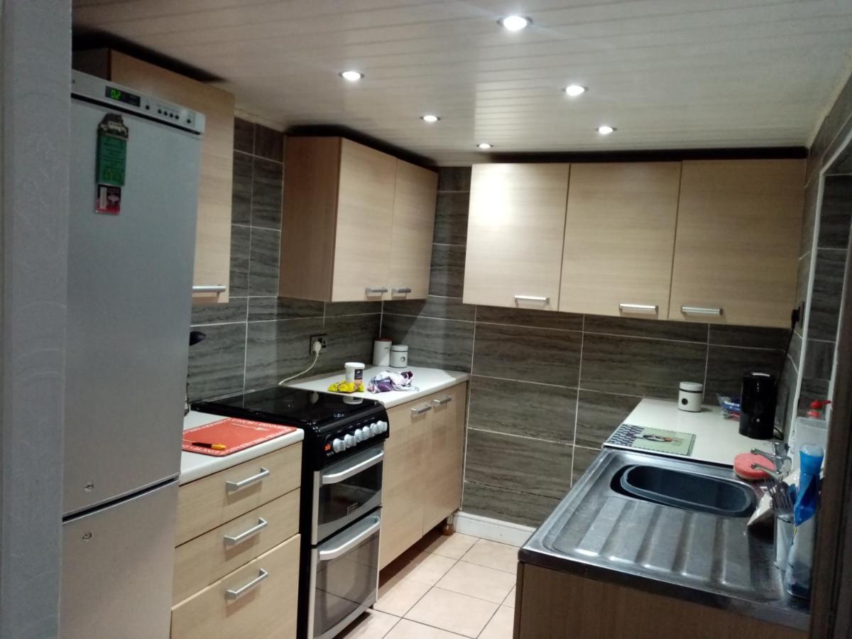 East Belfast Rooms Available Long Or Short Term Accommodation Bagian luar foto